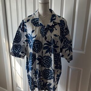 Faded Glory Blue and White Floral Men's Shirt